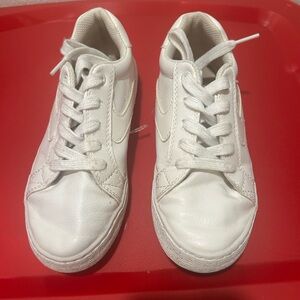 Boys Size 2 Children’s Place White Shoes